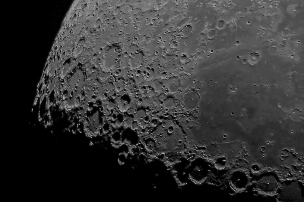 Nahaufnahmen vom Mond