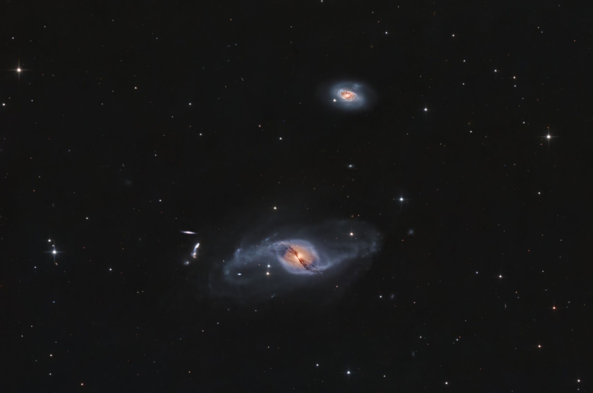 NGC 3718 – Balken-Spiralgalaxie