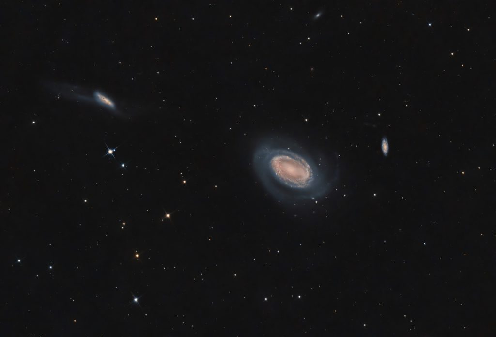 NGC 4725 – Balkenspiralgalaxie