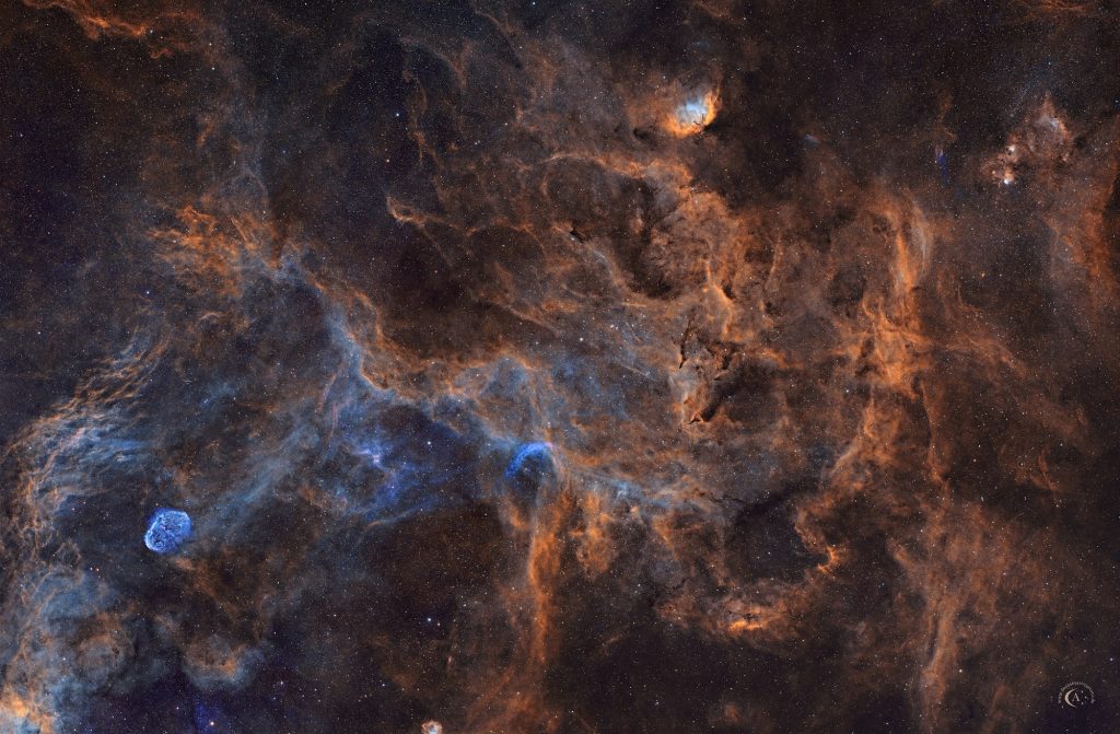 Tulpennebel Sh 2-101, Mondsichelnebel NGC 6888, WR 134